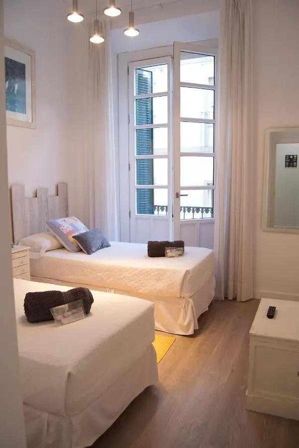 Julieta Historical Apartment By AlohaΜάλαγα