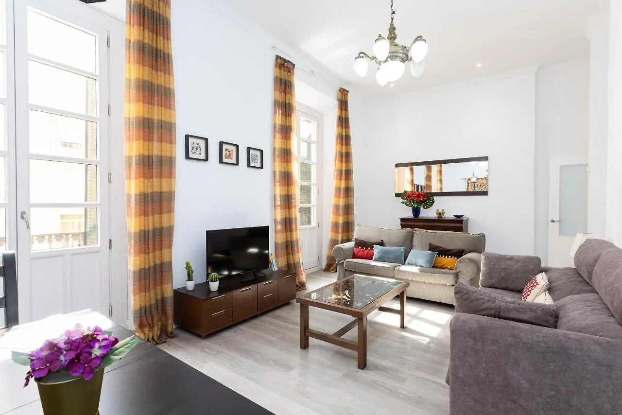 Julieta Historical Apartment By AlohaΜάλαγα  Μάλαγα