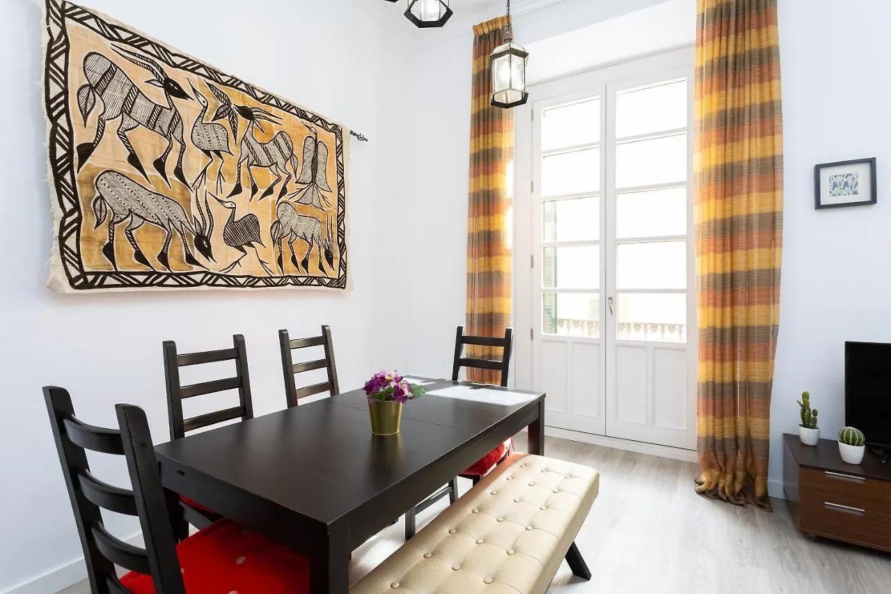 Julieta Historical Apartment By AlohaΜάλαγα Μάλαγα