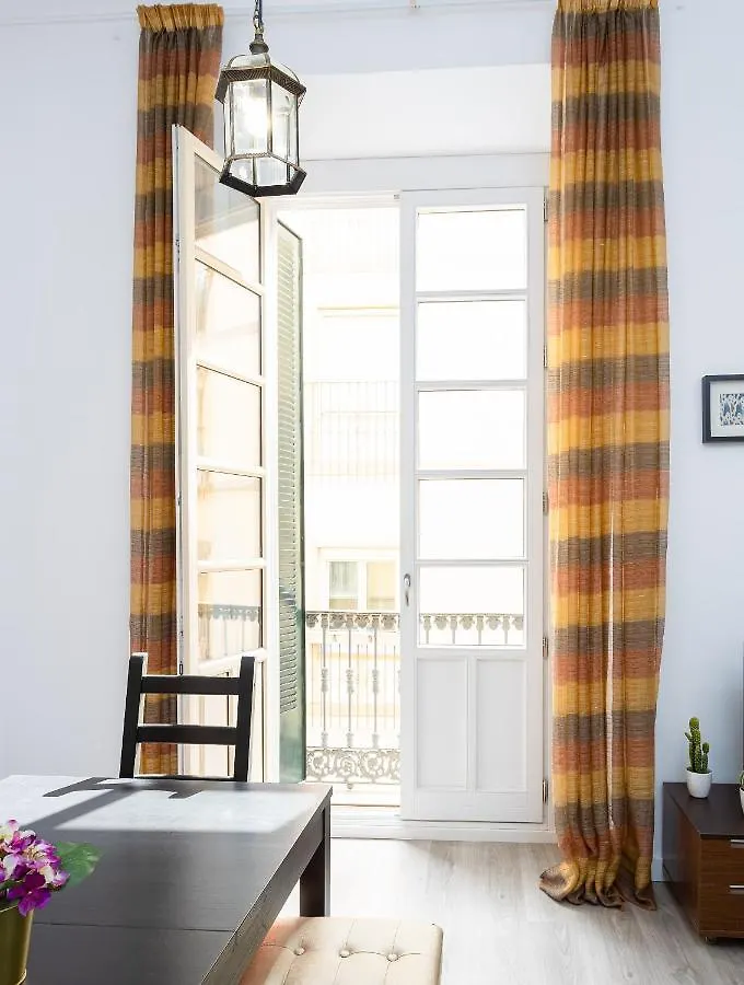 Julieta Historical Apartment By AlohaΜάλαγα Μάλαγα